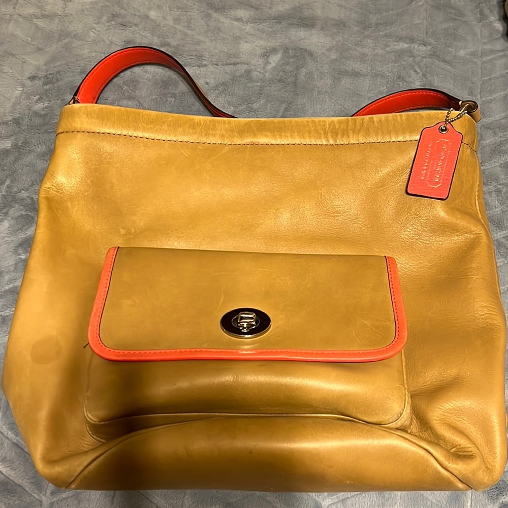 Coach shoulder bag